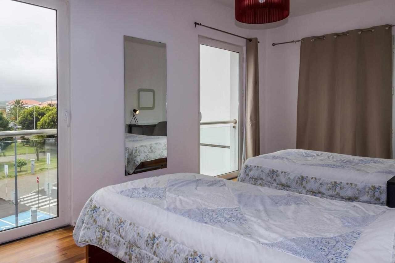 Downtown Praia Da Vitoria Al Εξωτερικό φωτογραφία
