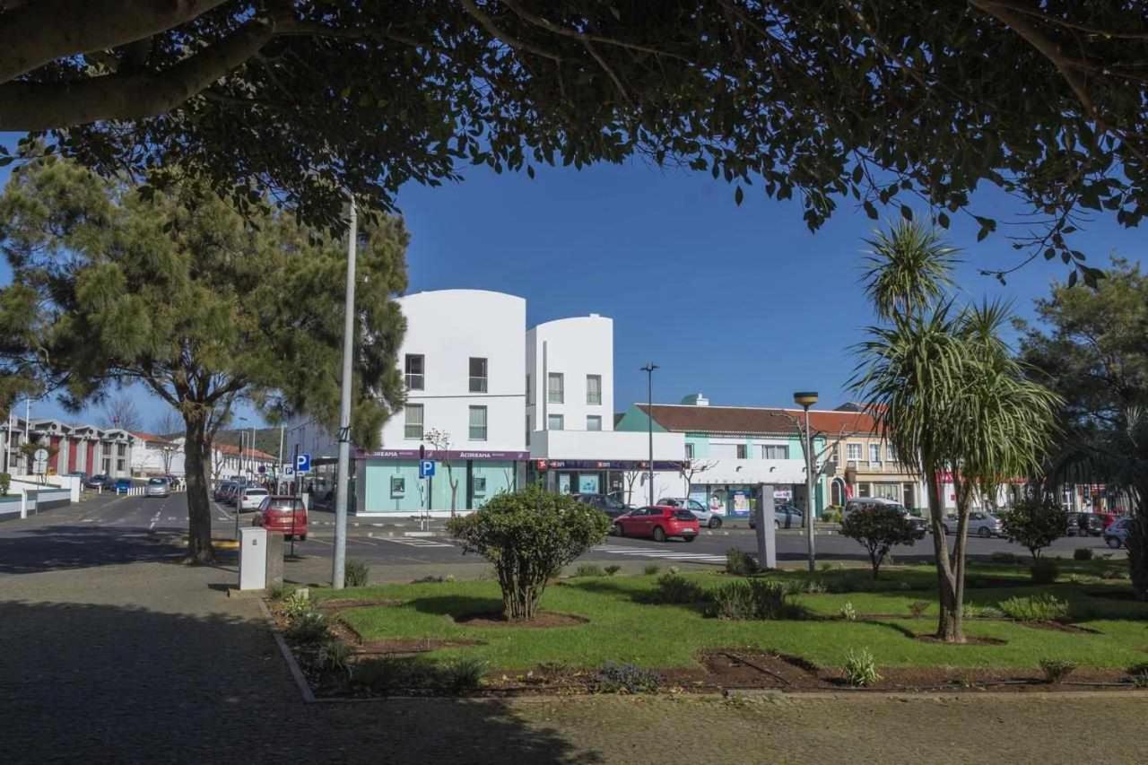 Downtown Praia Da Vitoria Al Εξωτερικό φωτογραφία