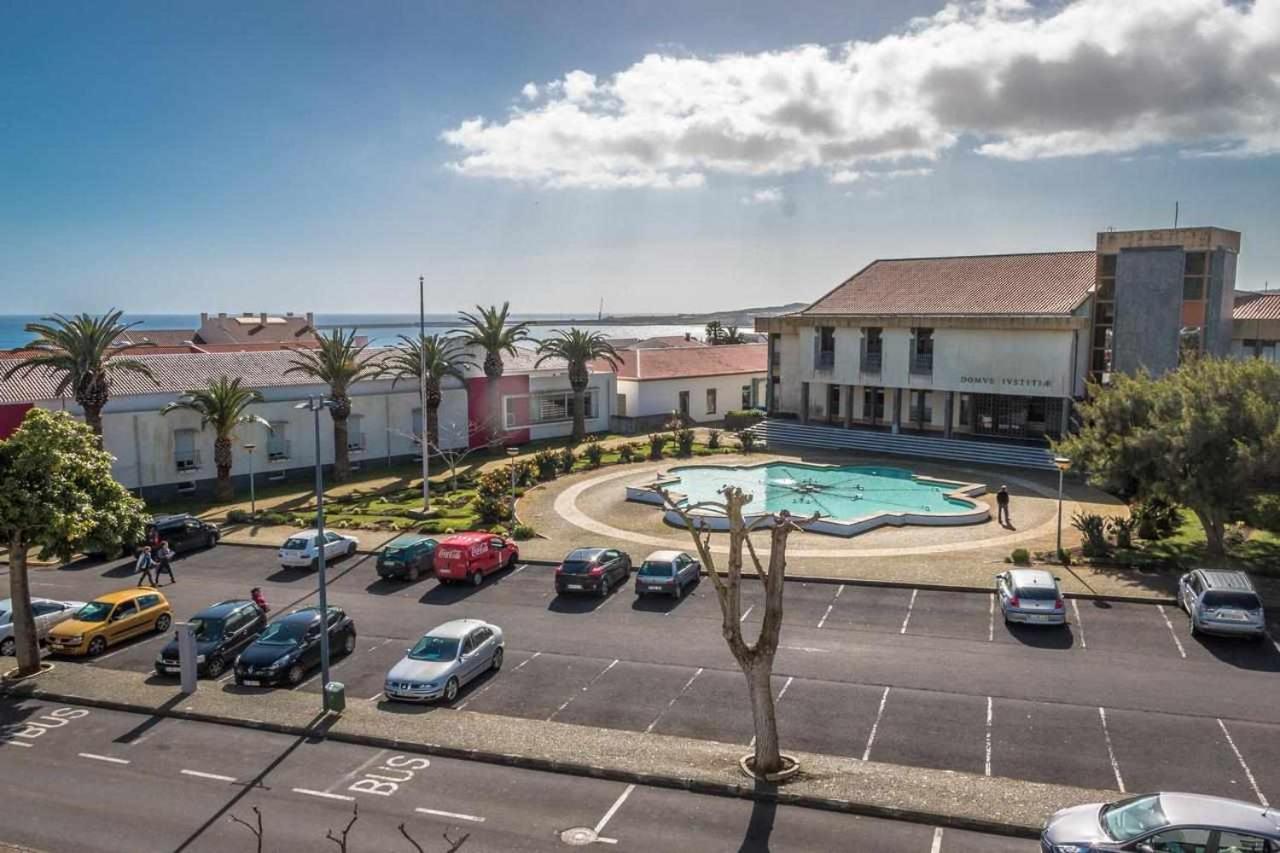 Downtown Praia Da Vitoria Al Εξωτερικό φωτογραφία
